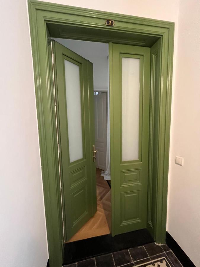 Zentrale Wohlfuehloase Apartment Виена Екстериор снимка